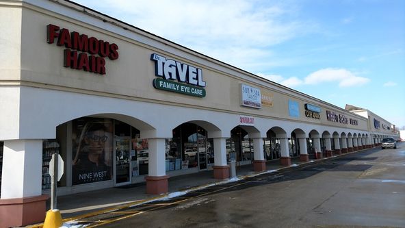 New Castle Plaza: 427-525 S Memorial Dr, New Castle, IN 47362